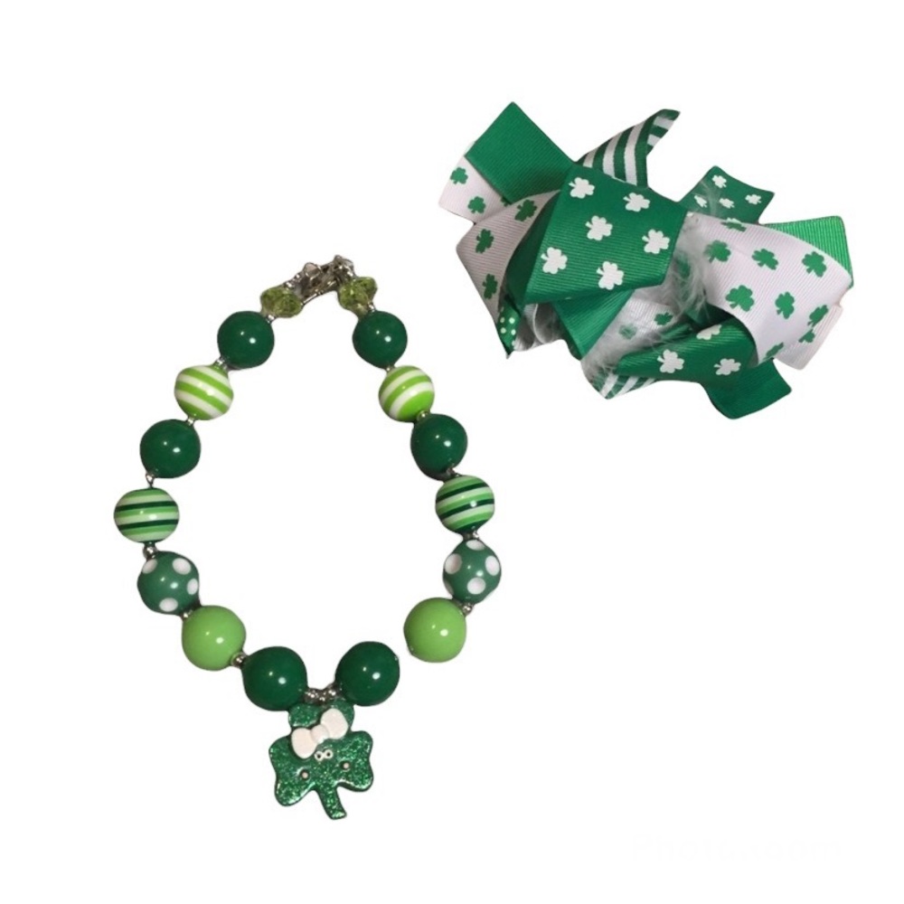 ☘️ Shamrock Necklace & Bow Bundle ☘️ Bubblegum Necklace Over-the-top hair bow